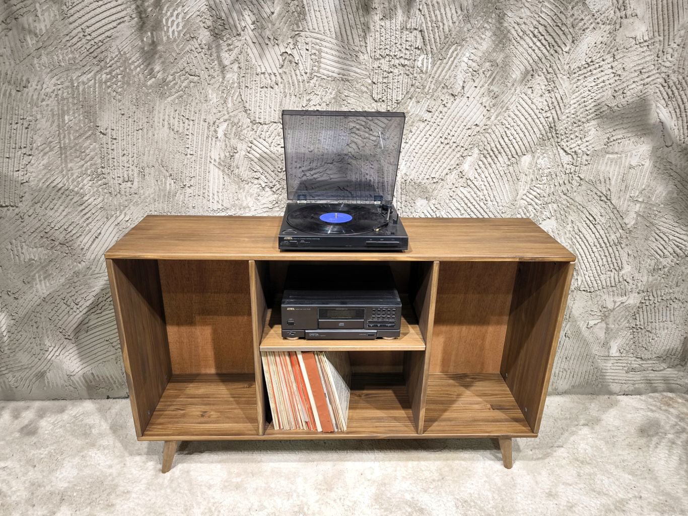 Mueble tocadiscos Viggan 5 Mueble tocadiscos Viggan - Imagen 5